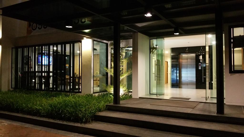 Easy Hotel Lamphun Exterior foto