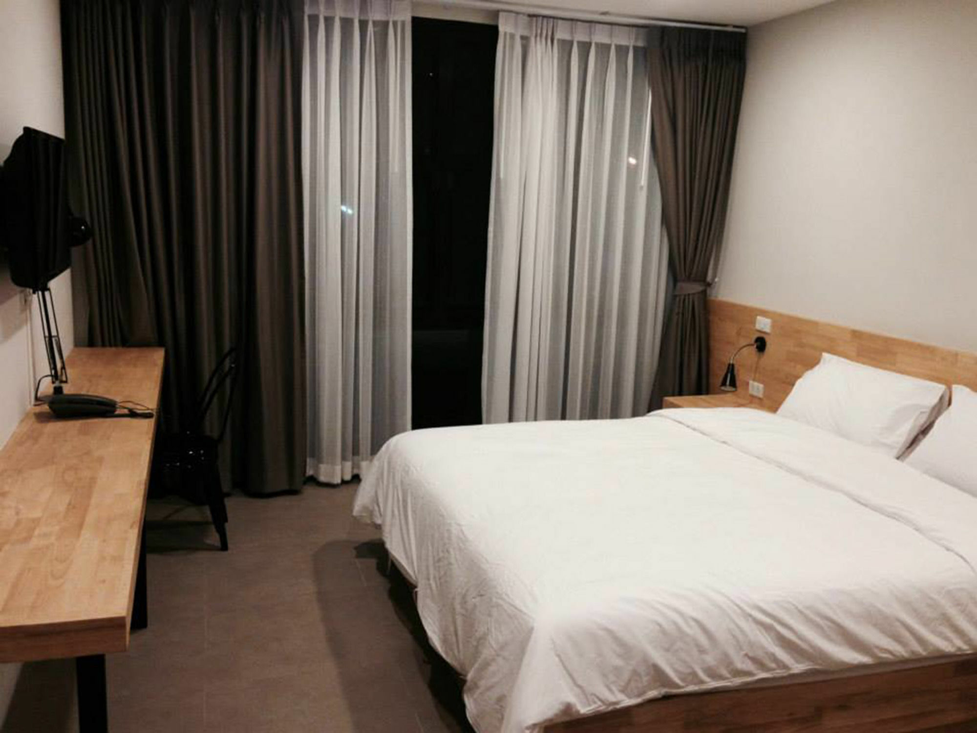 Easy Hotel Lamphun Exterior foto